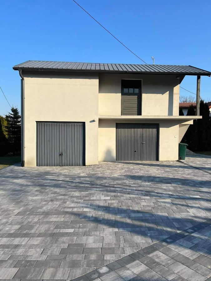 פז'מיסל Villa Sanriver מראה חיצוני תמונה