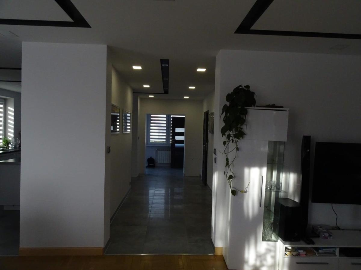 פז'מיסל Villa Sanriver מראה חיצוני תמונה